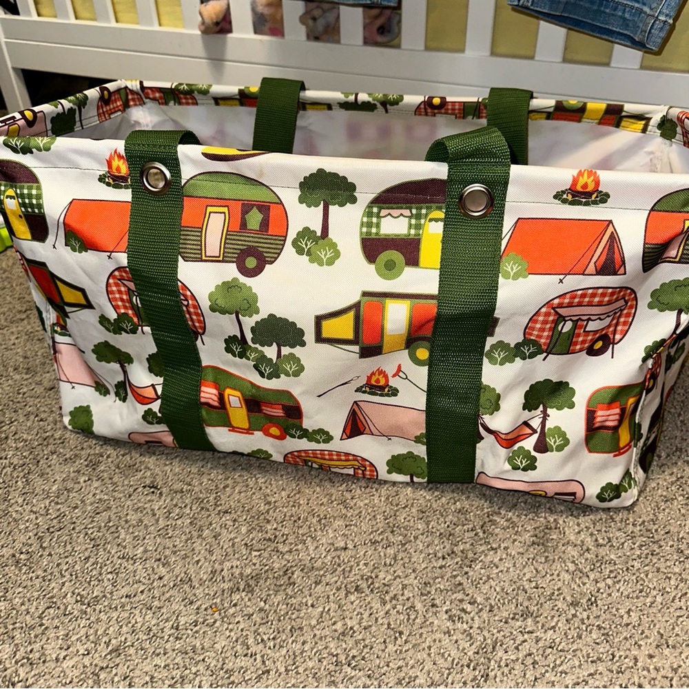 Thirty-One Gone Camping Large utility tote